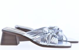 SANDALIA TACON PLATA